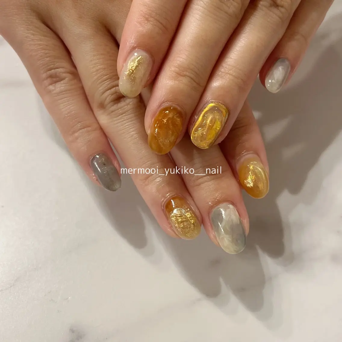 ネイル ミラーネイル ニュアンスネイル ぷっくりネイル mermooi nailのネイルデザイン