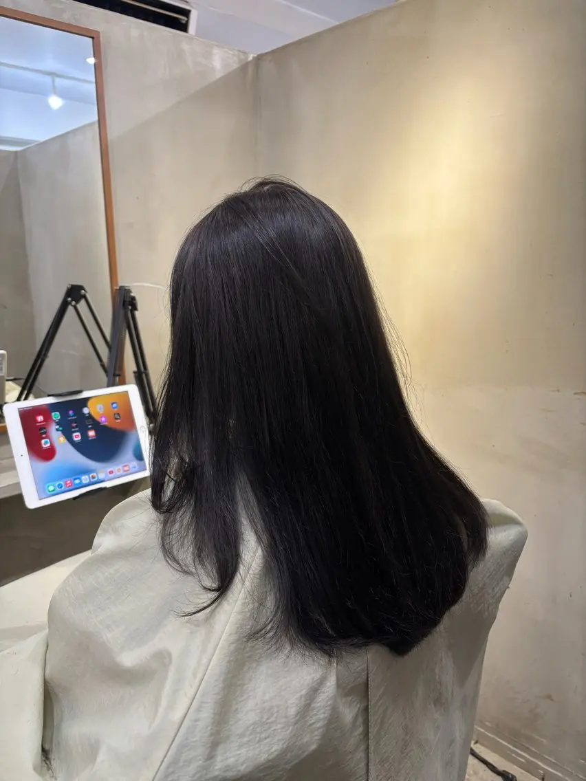 ミディアム カラー ブリーチ 顔まわりレイヤー 顔周りカット レイヤーカット ヘアカラー 中園康 /カラー/ブリーチのヘアスタイル