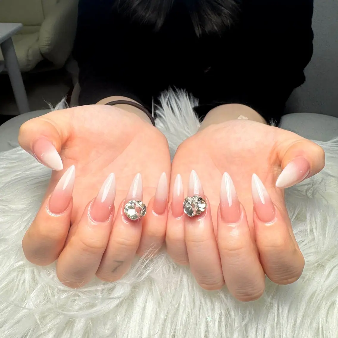 ネイル ハンドネイル Anmi Nailsのネイルデザイン