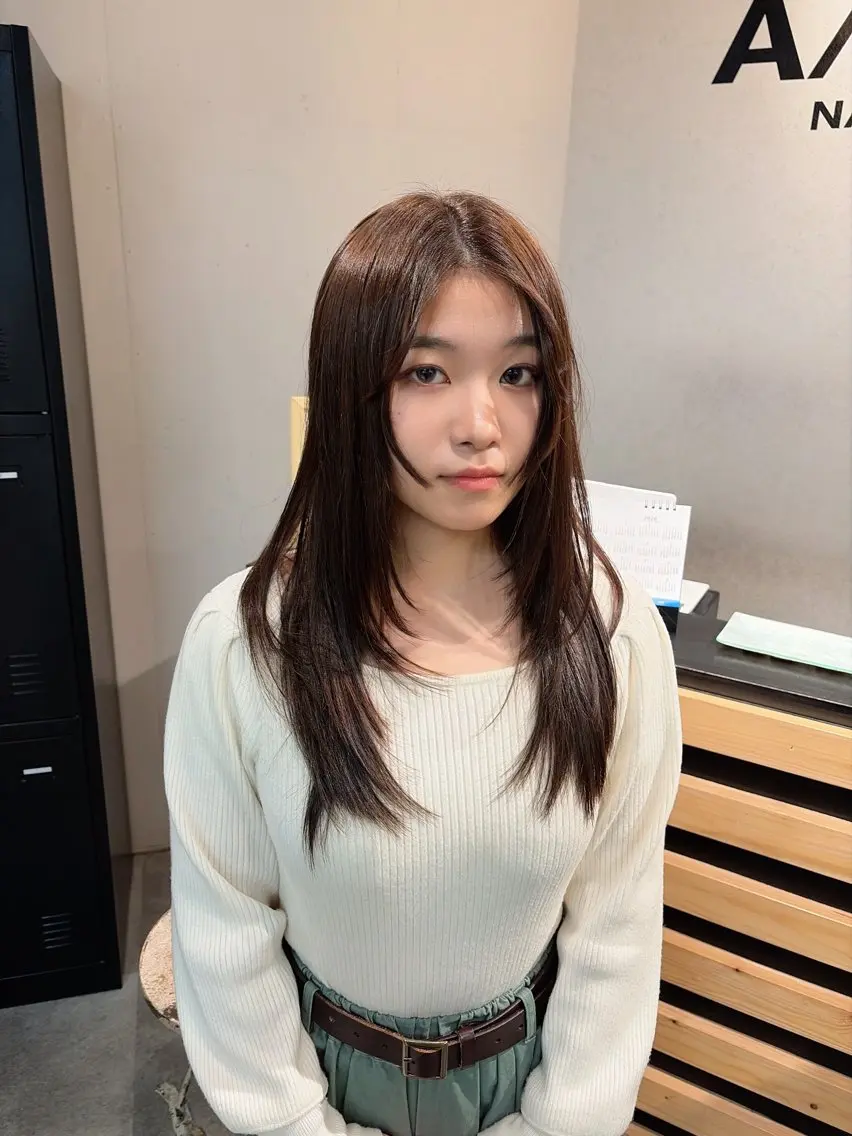 ミディアム カラー レイヤーカット カット ヘアカラー ウルフカット レイヤーカット上柿のヘアスタイル