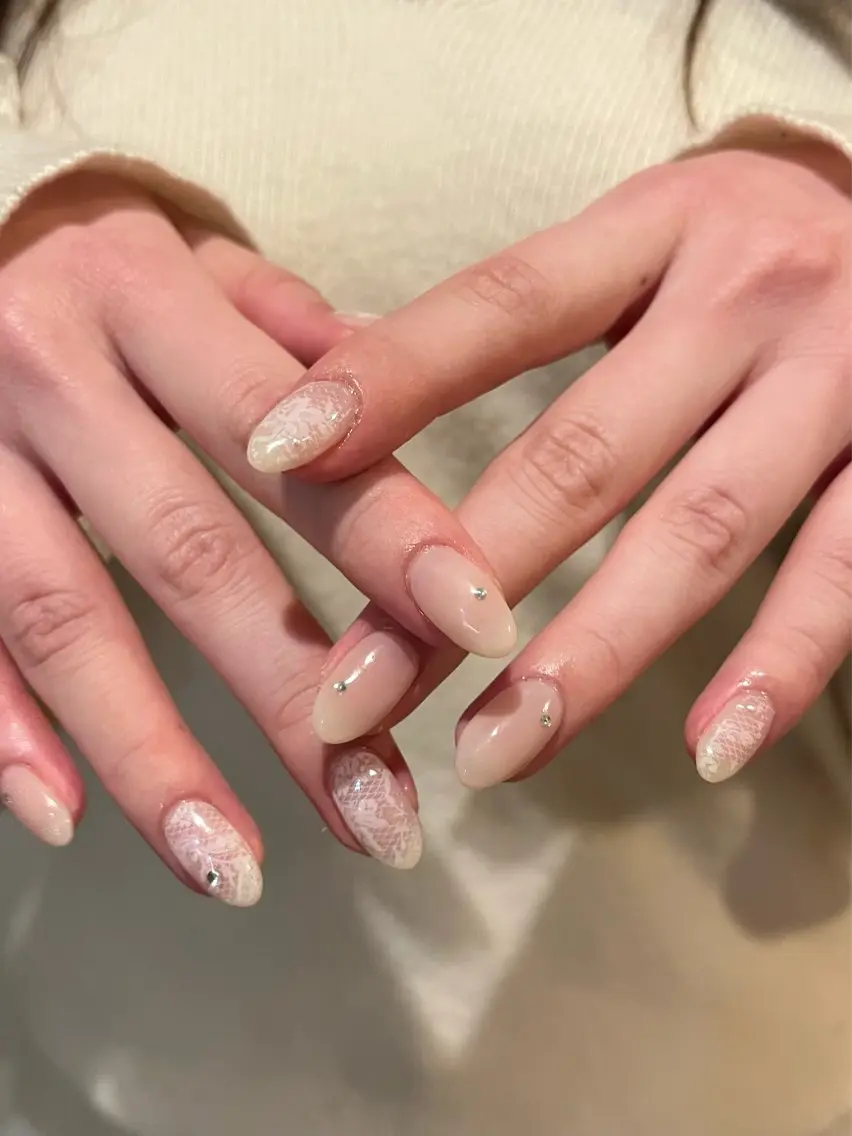 ネイル 長さ出し レース 持ち込み ワンカラーネイル シンプルネイル ハンドネイル NORA南青山/ kanohaのネイルデザイン