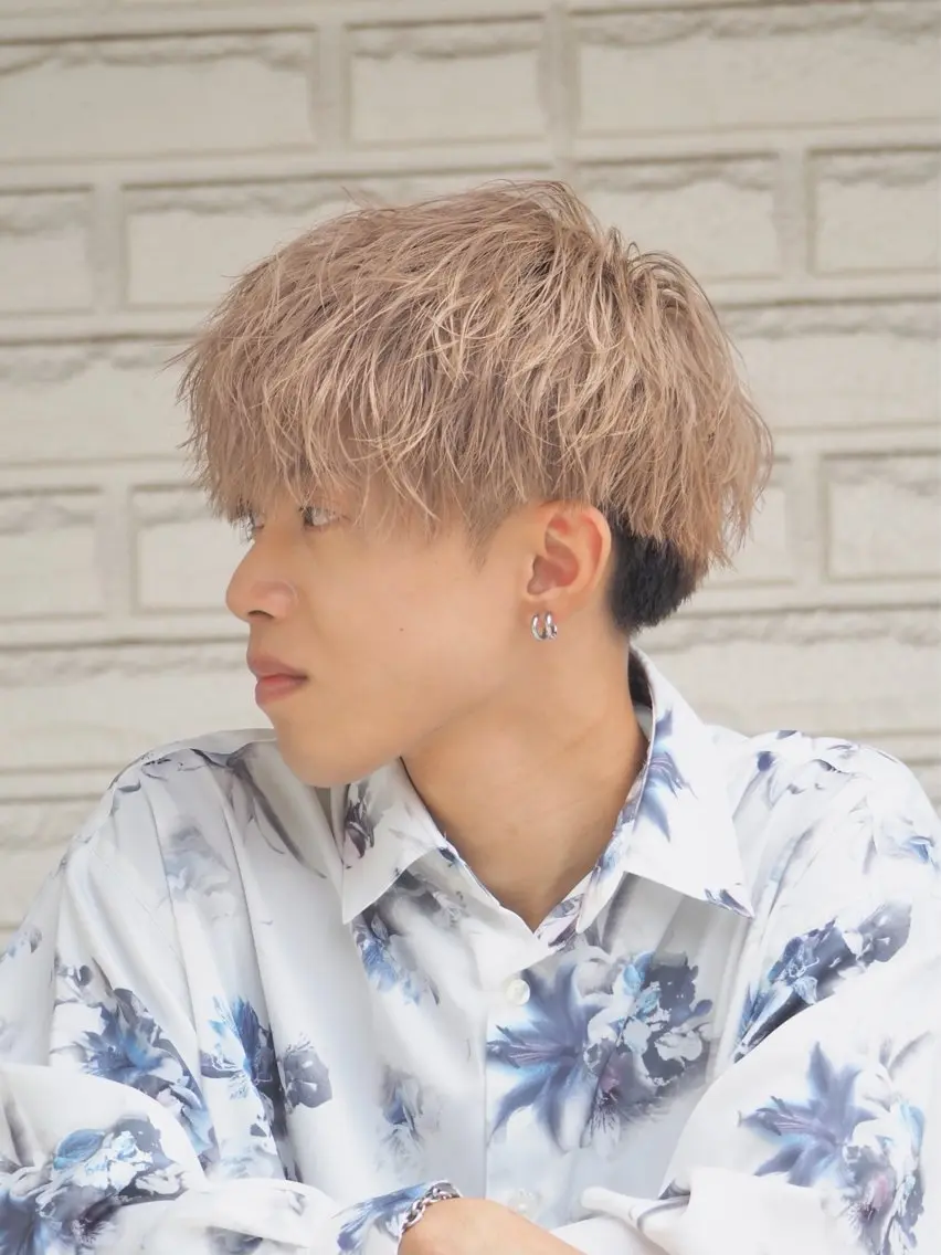 カラー メンズ ベージュカラー ミルクティーベージュ カット ヘアカラー 【メンズ専門】中本 翔大のヘアスタイル