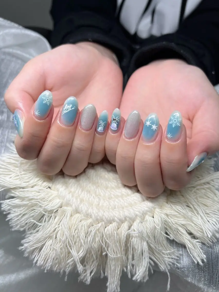 ネイル オーロラネイル チークネイル 長さ出し フットネイル フレンチネイル ハンドネイル Lee Nailsのネイルデザイン