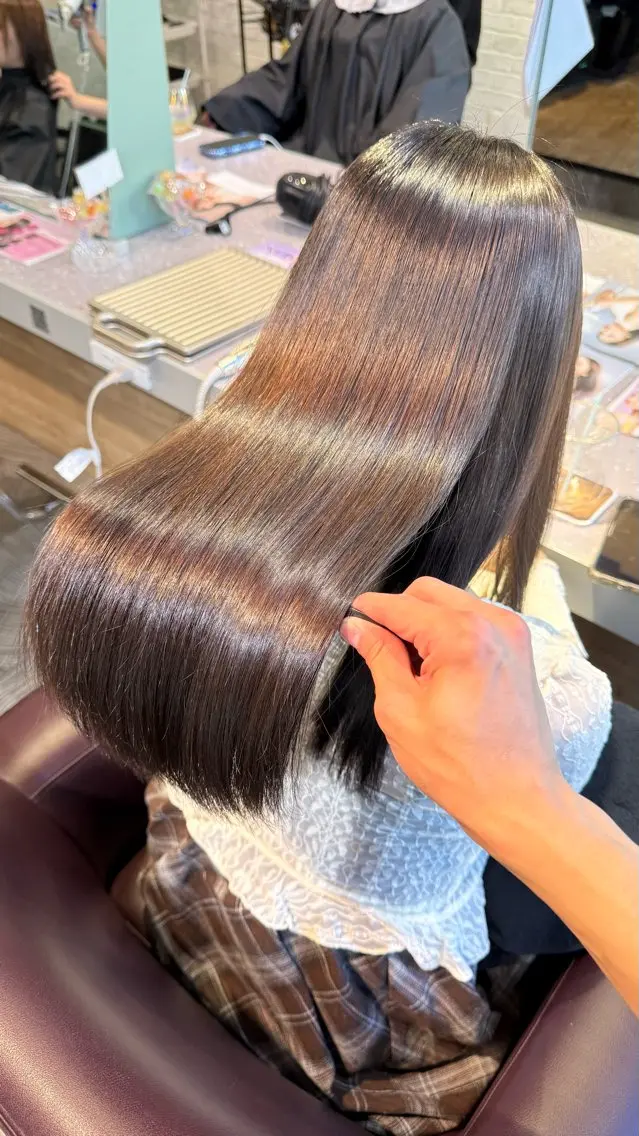 【👑ＣＯＬ最高級フルコース👑】🪎髪質改善縮毛矯正+ カラー🌈 + INBRONTREATMENT 🪎の写真
