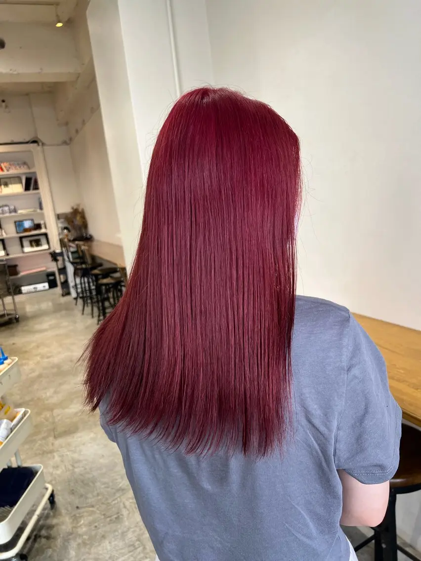 セミロング カラー ヘアアレンジ レッドカラー ヘアカラー トリートメント 金子 廉のヘアスタイル