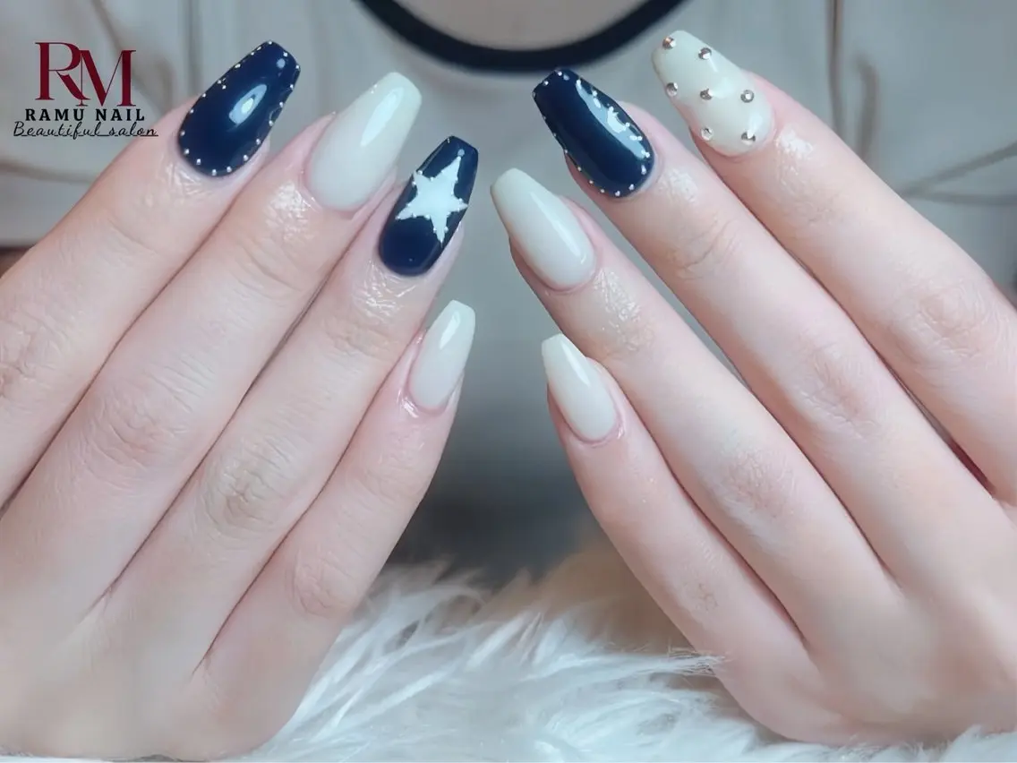 ネイル キラキラネイル マグネットネイル ミラーネイル ピンク 夏ネイル ハンドネイル RAMU Nail 恵比寿店のネイルデザイン