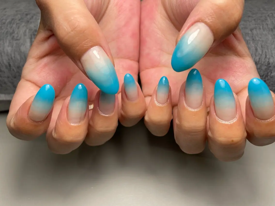 ロング ハンドネイル EyeBlow. Nail Salonの眉毛・アイブロウイメージ