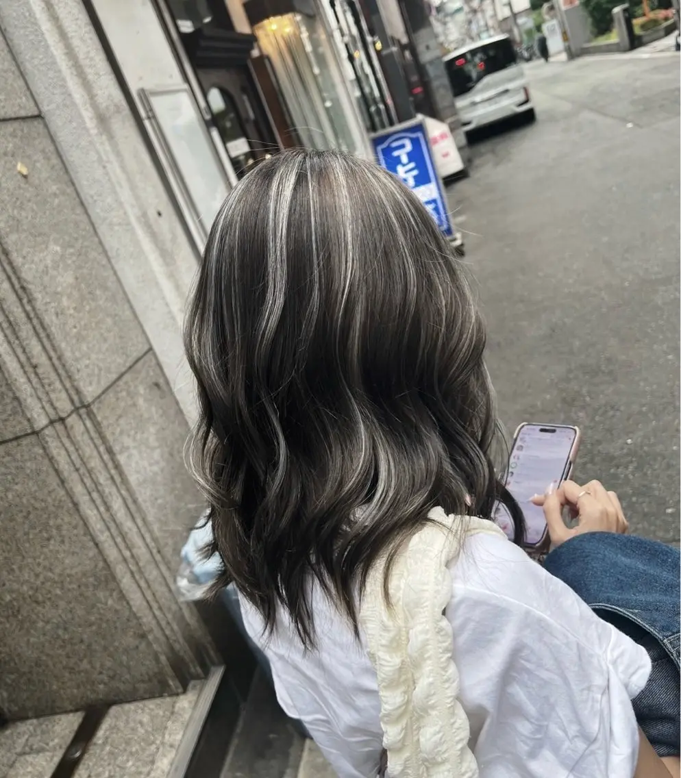 セミロング カラー ダークグレー ダークグレージュ グレージュ ハイライトカラー ハイライト 指名数No.1 /NAOYAのヘアスタイル