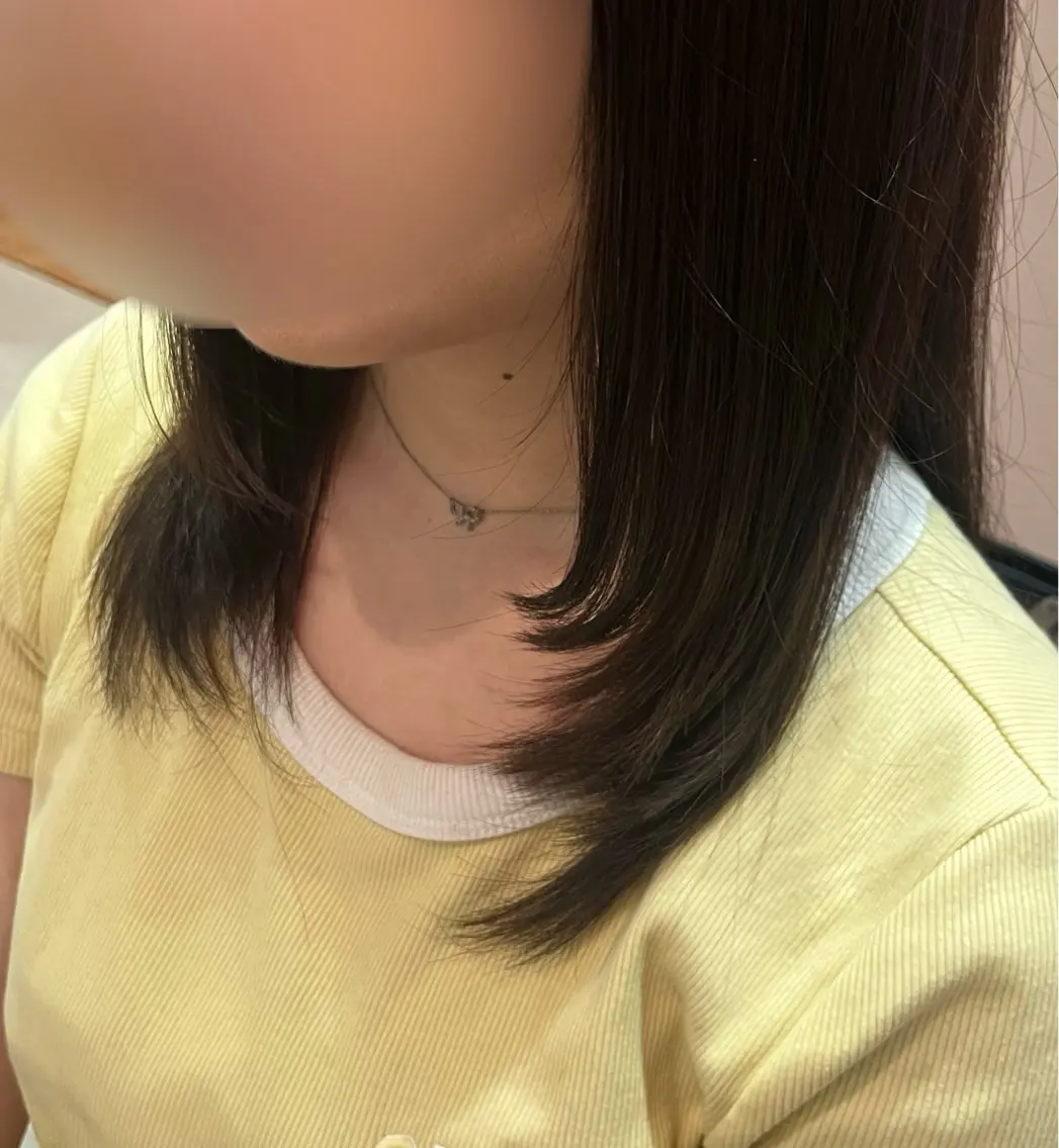 セミロング カラー オリーブカラー レイヤーカット カット ヘアカラー TRUTH鎌ヶ谷/ ユナのヘアスタイル