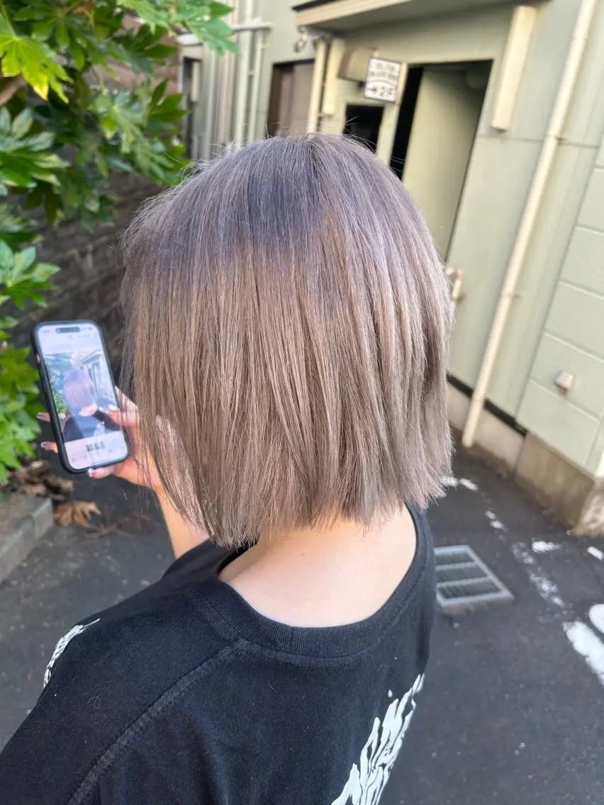 カラー 最高級エクステ /羽エクステ白石宇由のヘアスタイル