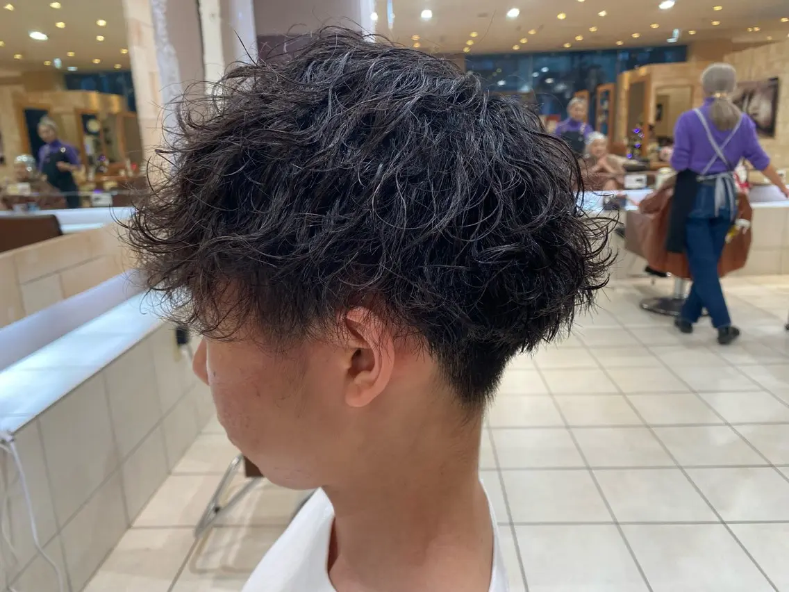 パーマ メンズ 福嶋 和幸のヘアスタイル