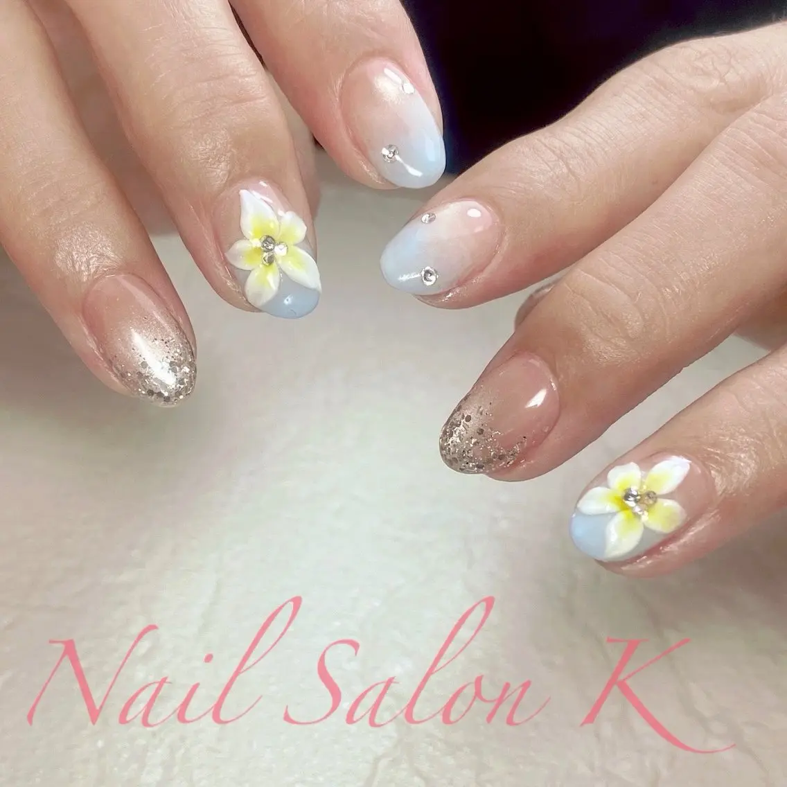 ネイル フラワーネイル グラデーション ストーンネイル ハンドネイル Nail Salon K 🧸美爪育成のネイルデザイン