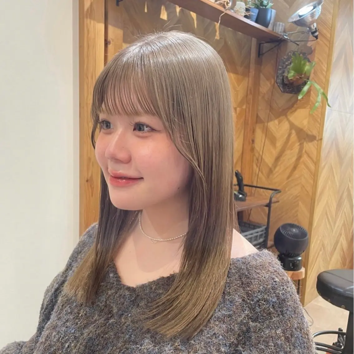 カラー ヘアカラー 畝原 陽真里のヘアスタイル