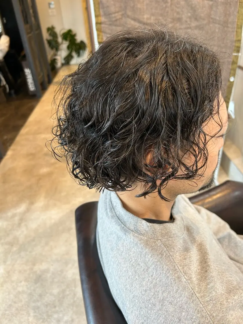 ミディアム パーマ メンズ ボブ ヤマダ タケトのヘアスタイル