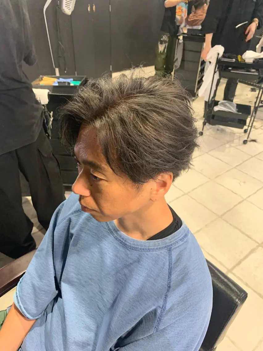 カラー ヘアアレンジ メンズ メンズブリーチ ブリーチ カット ヘアカラー トリートメント ヘアセット メンズ専門 美容師✨ アメ村 堀江颯瑛のヘアスタイル