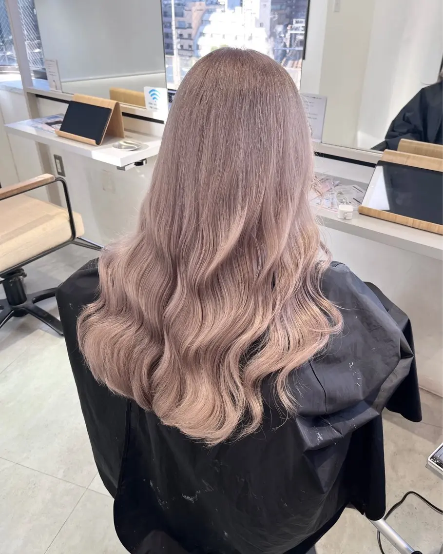 ロング カラー kanta 梅田 韓国ハイトーンのヘアスタイル