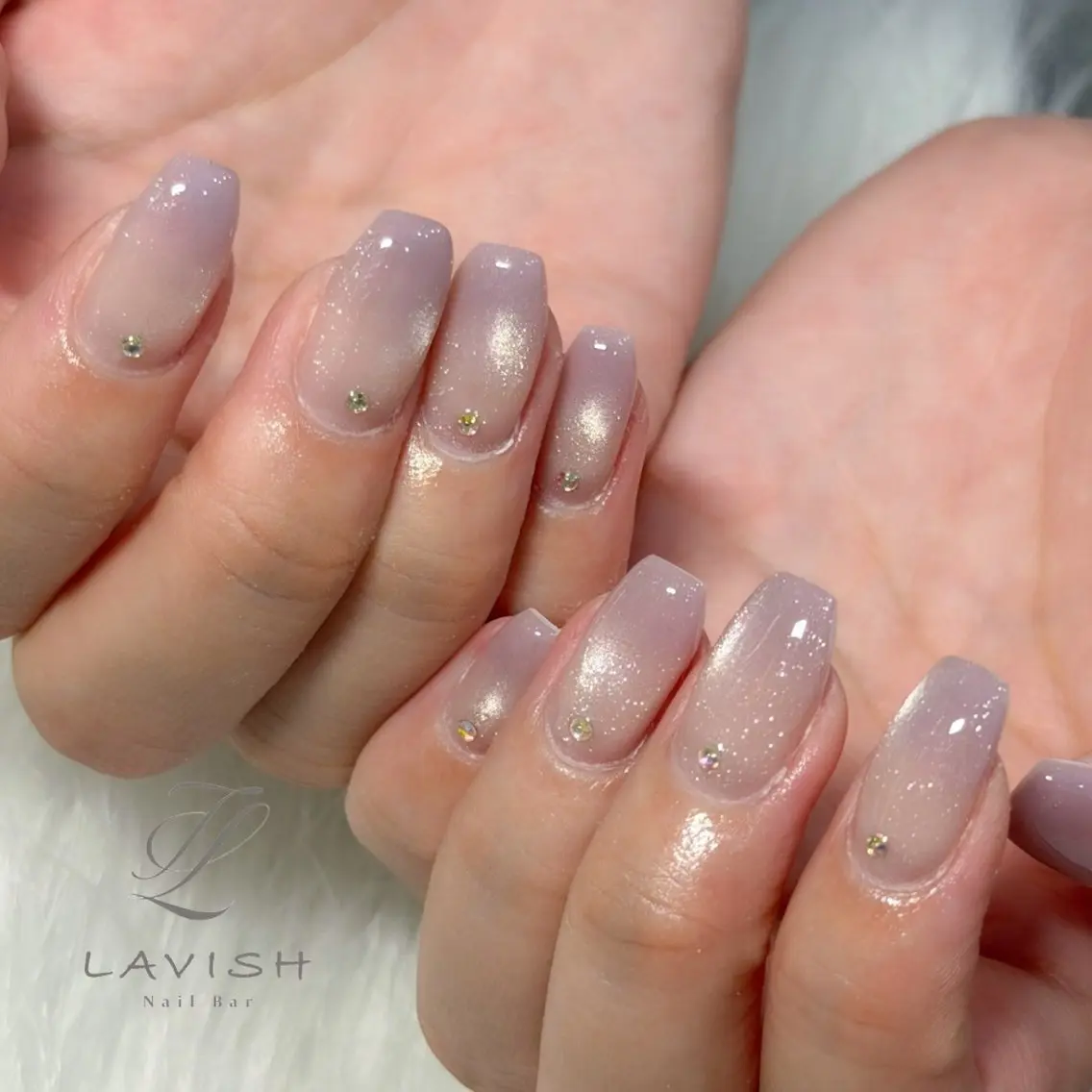 ネイル ハンドネイル フットネイル LAVISH nanamiのネイルデザイン