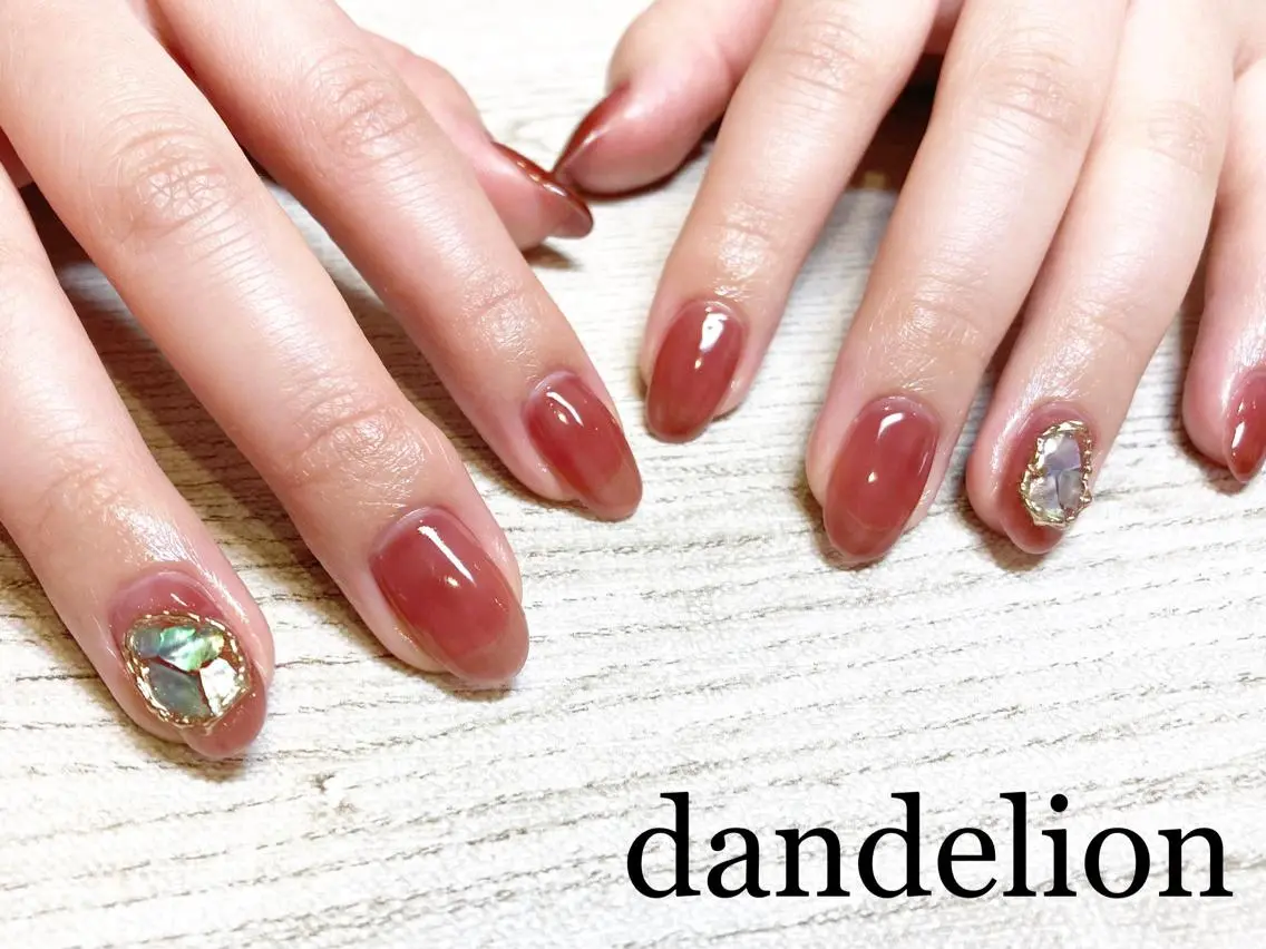 ネイル ハンドネイル ハンドケア dandelion ダンデライオンのネイルデザイン
