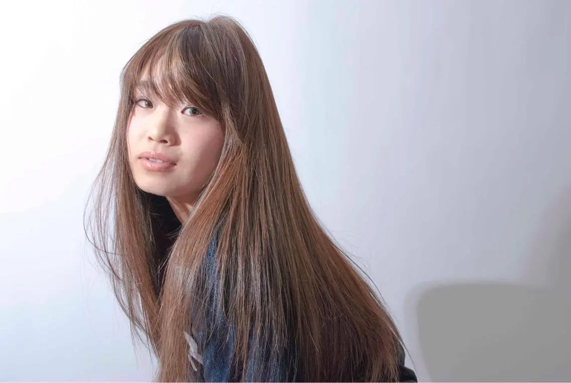 ロング カラー ダブルカラー グレージュ アドミラルYoshi oのヘアスタイル