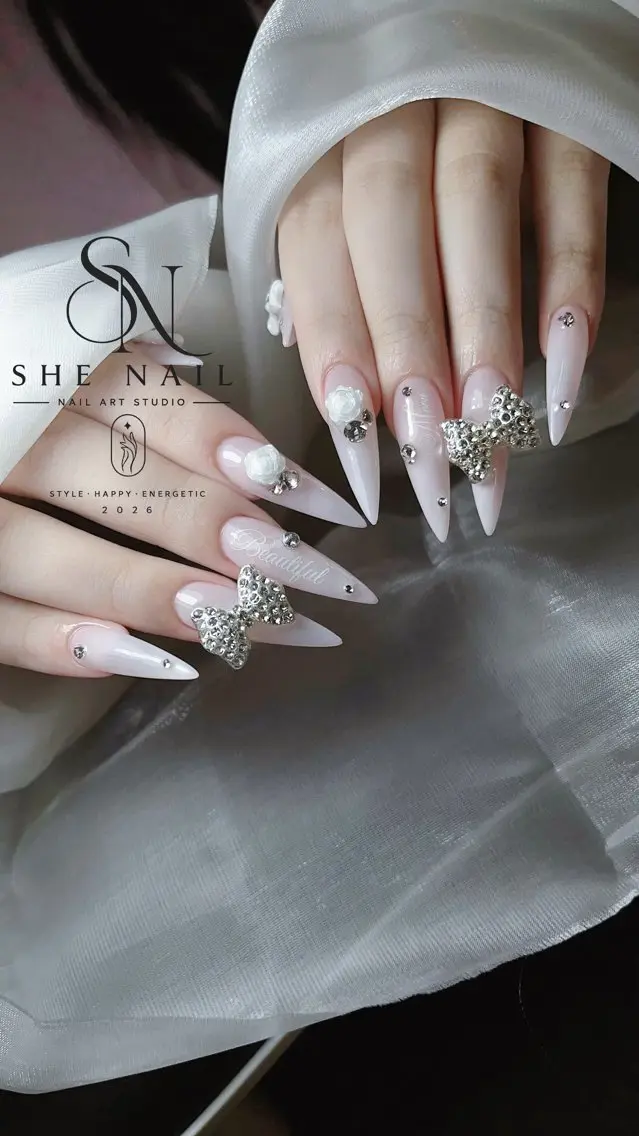 ネイル ハンドネイル SHE Nailのネイルデザイン