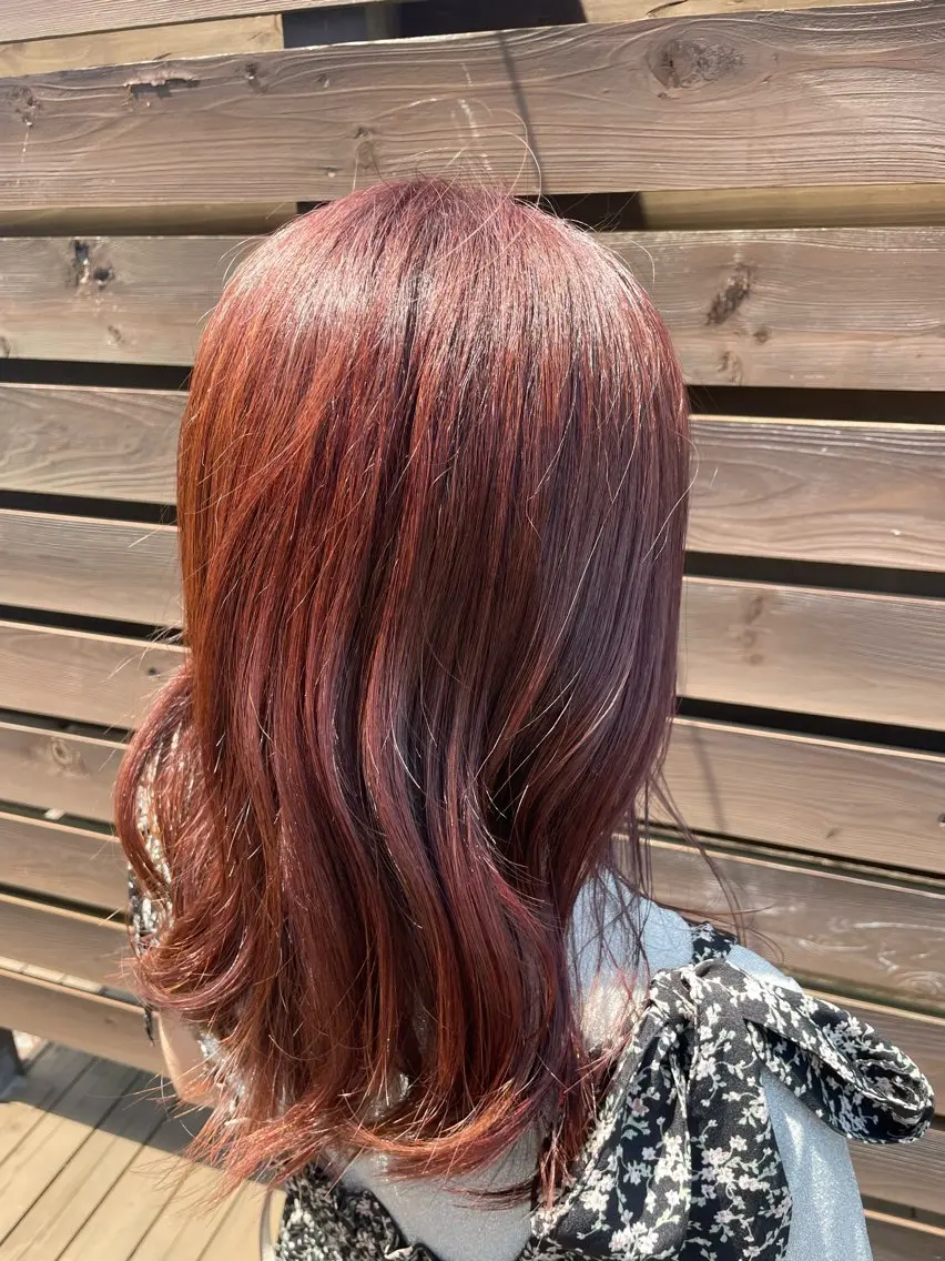 セミロング カラー 梨子🐣艶カラー🌈 ダメージレス💖のヘアスタイル