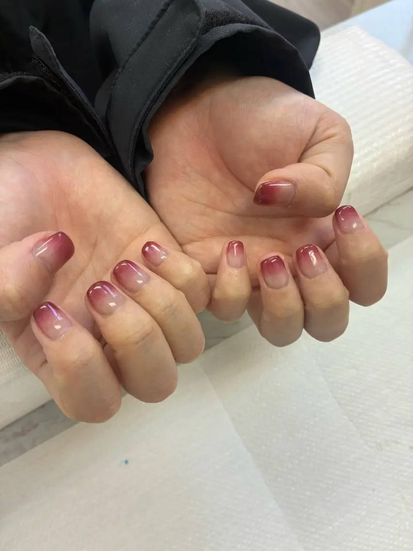 ネイル グラデーション NAILHOLIC 三鷹　　　ミヤビのネイルデザイン