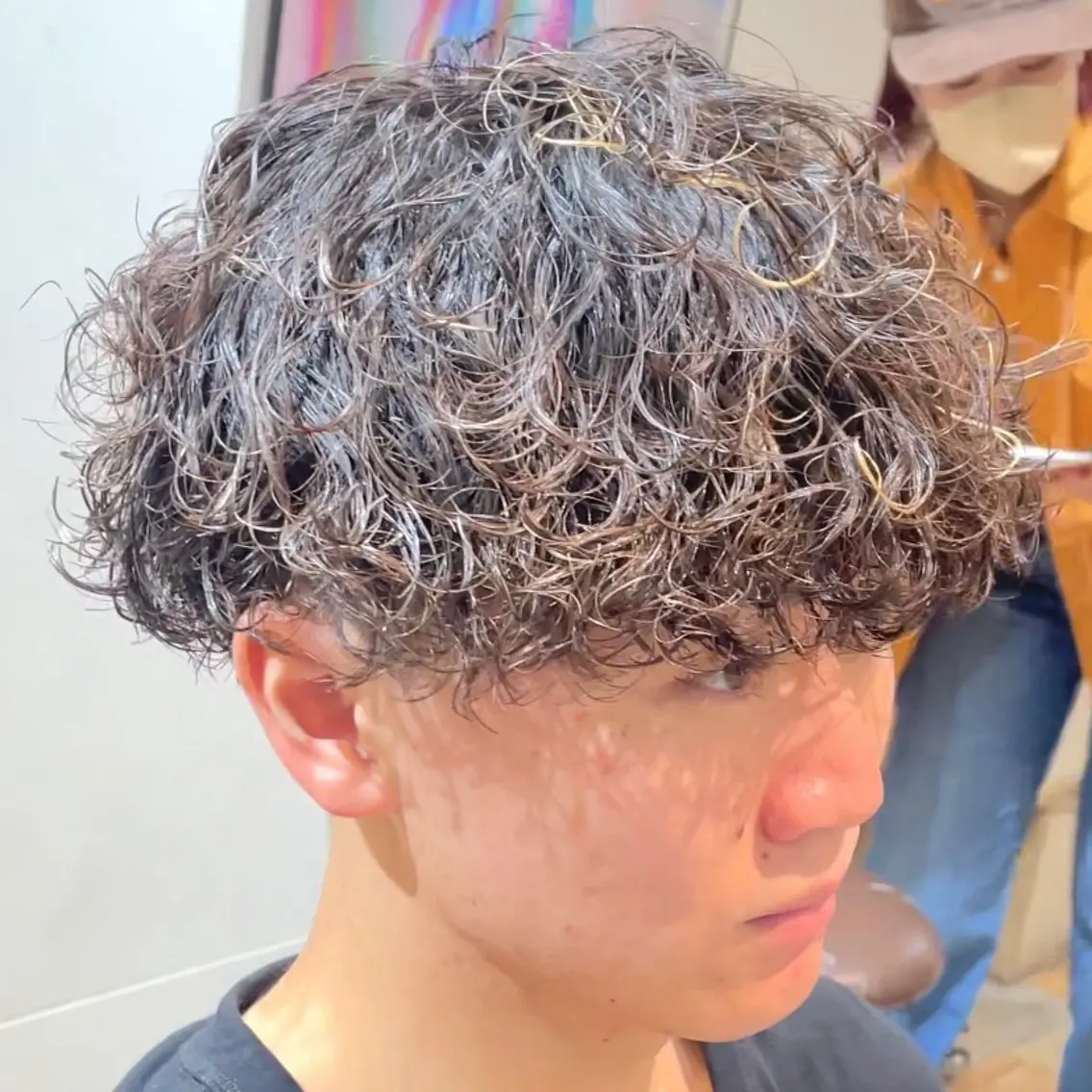 パーマ メンズ カット パーマ メンズサロン🔥 プリストオオサカのヘアスタイル