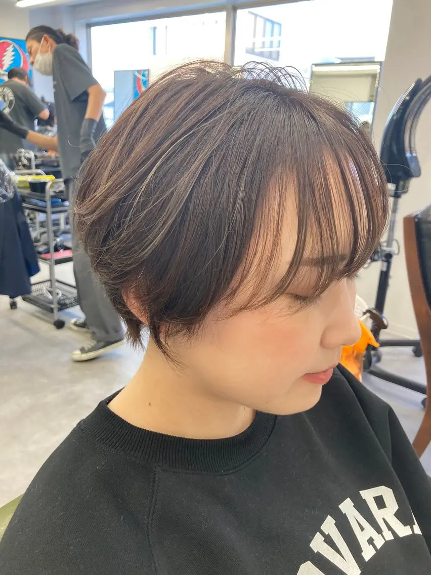 ショート カラー ショートヘア カット ヘアカラー トリートメント SHAFT Ieiriのヘアスタイル