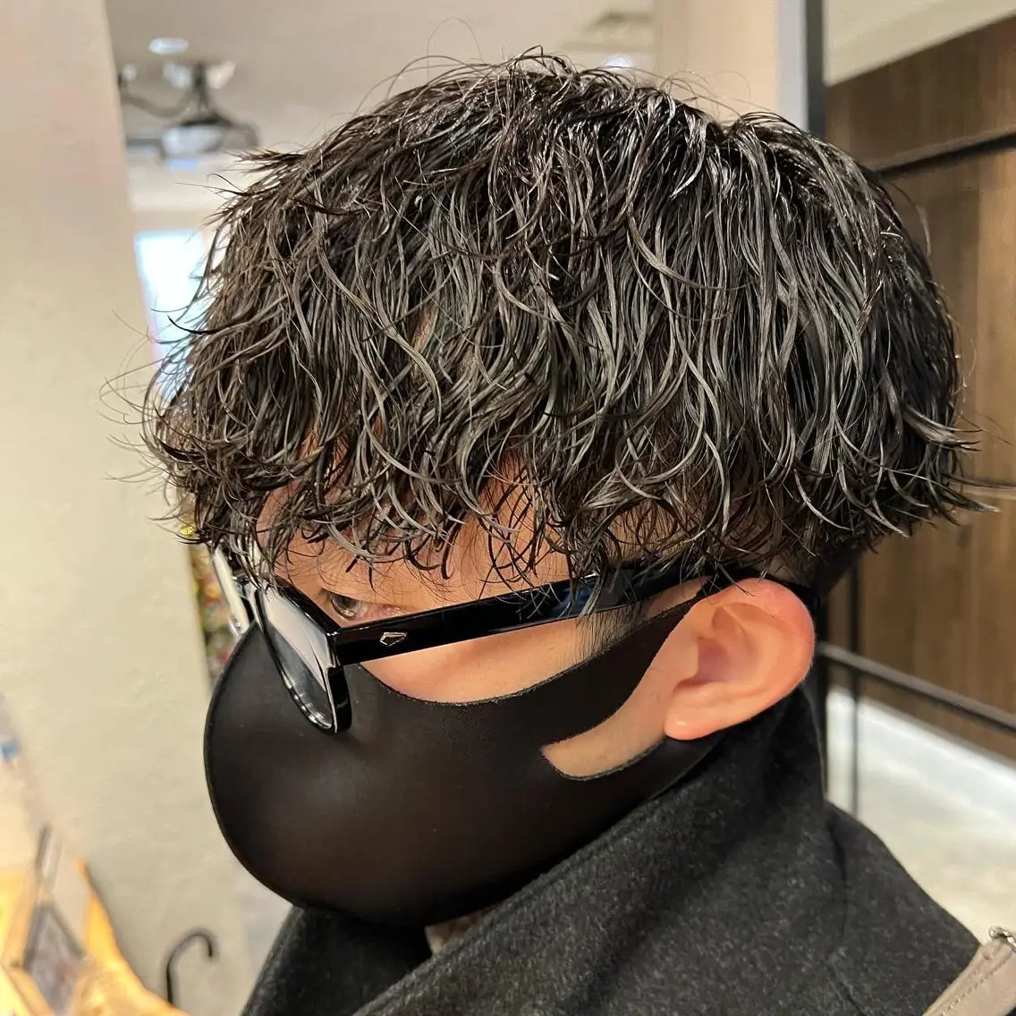 ショート パーマ メンズ メンズパーマ カット パーマ トリートメント 波巻きスパイラルパー マ/シャドウパーマ駿のヘアスタイル