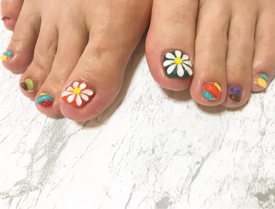 ネイル フットネイル ニュアンスネイル シンプルネイル 春ネイル 夏ネイル フットネイル nail fufla ♡yamane♡のネイルデザイン