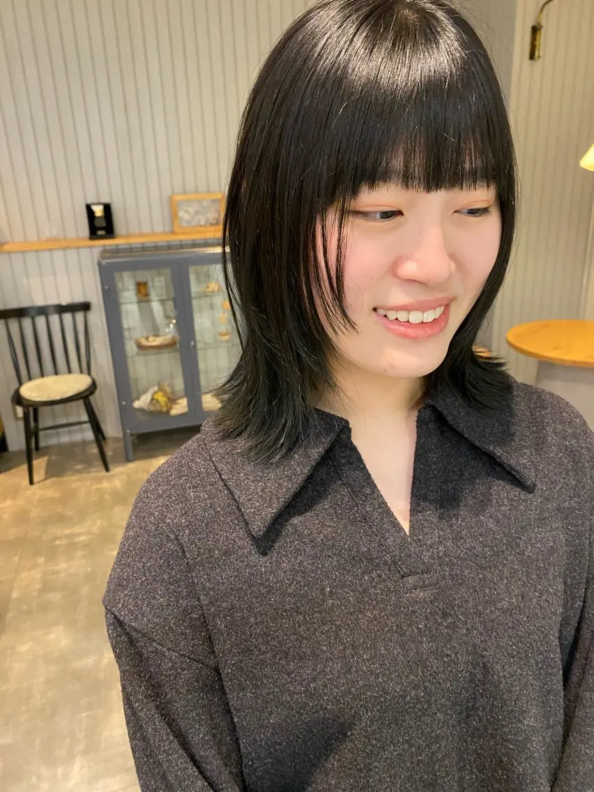 セミロング カラー 加藤 真由のヘアスタイル