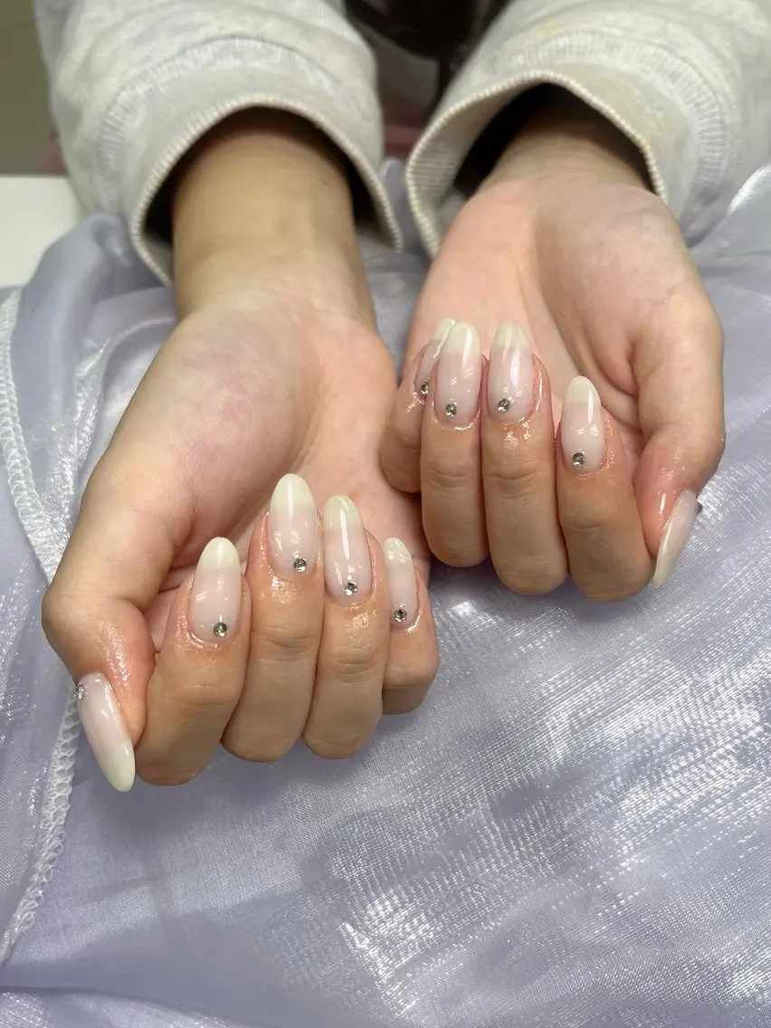 ネイル ハンドネイル ハンドケア ongles chicのネイルデザイン