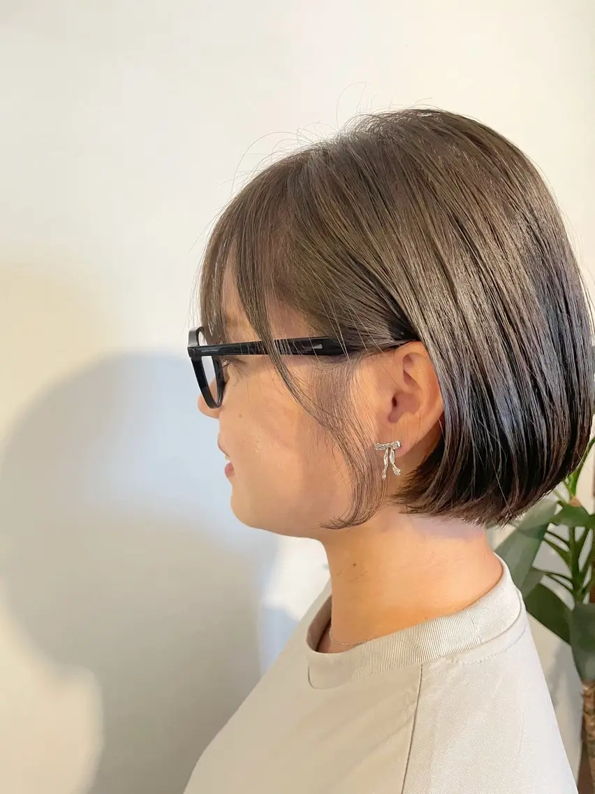 ショート カラー ショートボブ ブリーチ ブリーチなしカラー オリーブカラー ボブ カット ヘアカラー トリートメント 韓国風◎　田中 勇也のヘアスタイル
