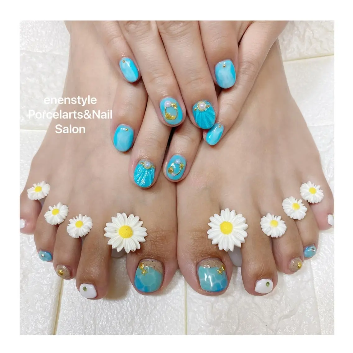 ミディアム ネイル 🐾enen style 🐾のネイルデザイン