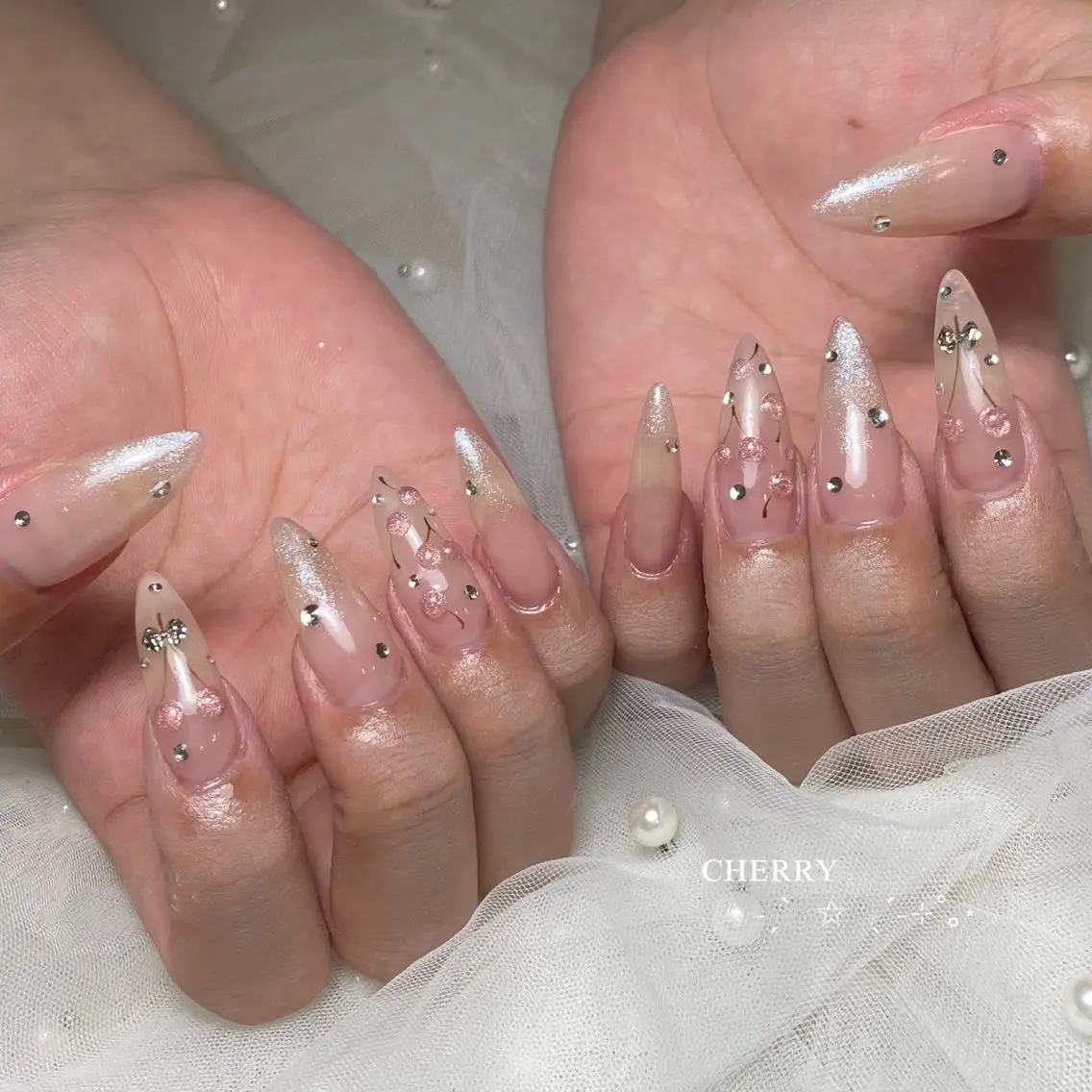 ネイル ハンドネイル 🎀FLORANZ 🎀MIKAのネイルデザイン