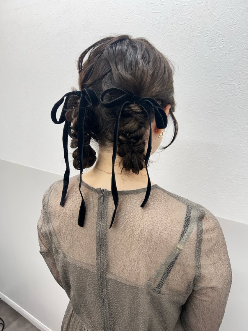 セミロング ヘアアレンジ ヘアセット 薄田 珠美のヘアスタイル