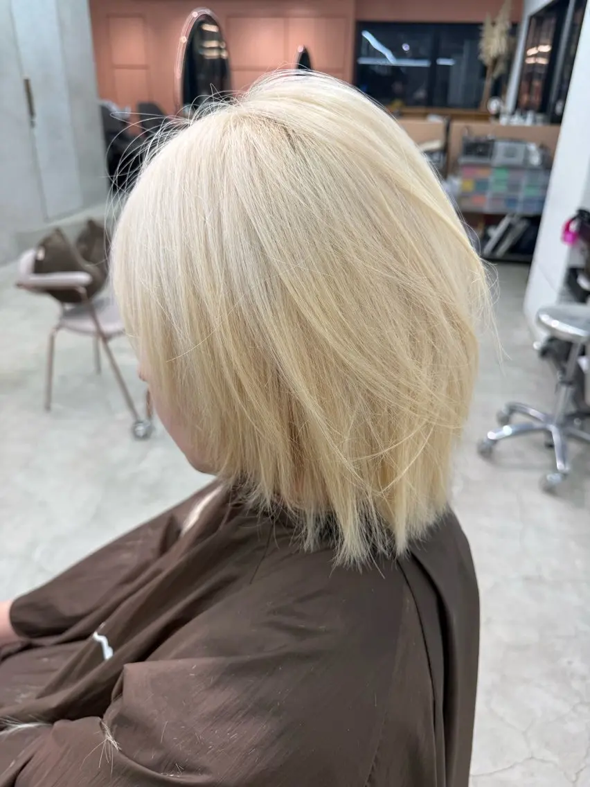 【ご来店が初めての方のみ✨】抜きっぱなしブリーチ+カット+トリートメントの写真