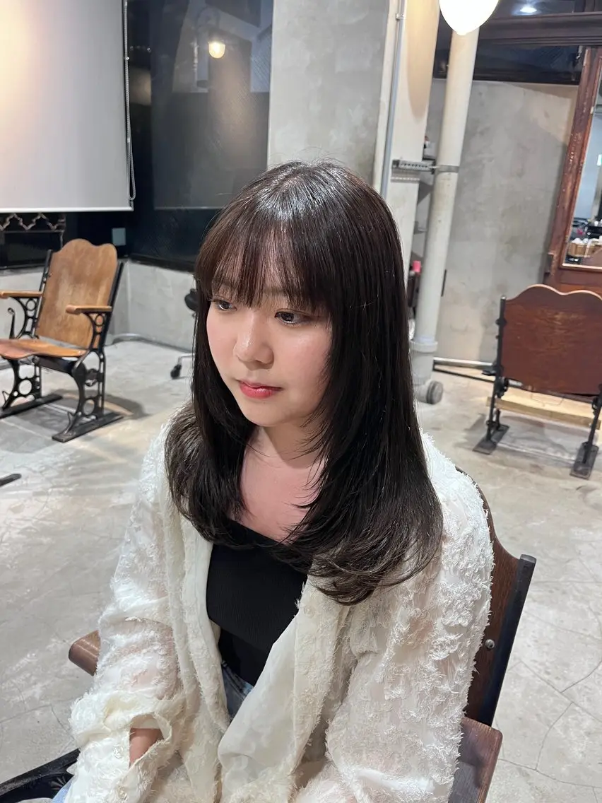 セミロング カラー ヘアアレンジ グレージュ オリーブグレージュ オリーブグレー 🫧艶髪矯正 髪質改善🫧 大介のヘアスタイル