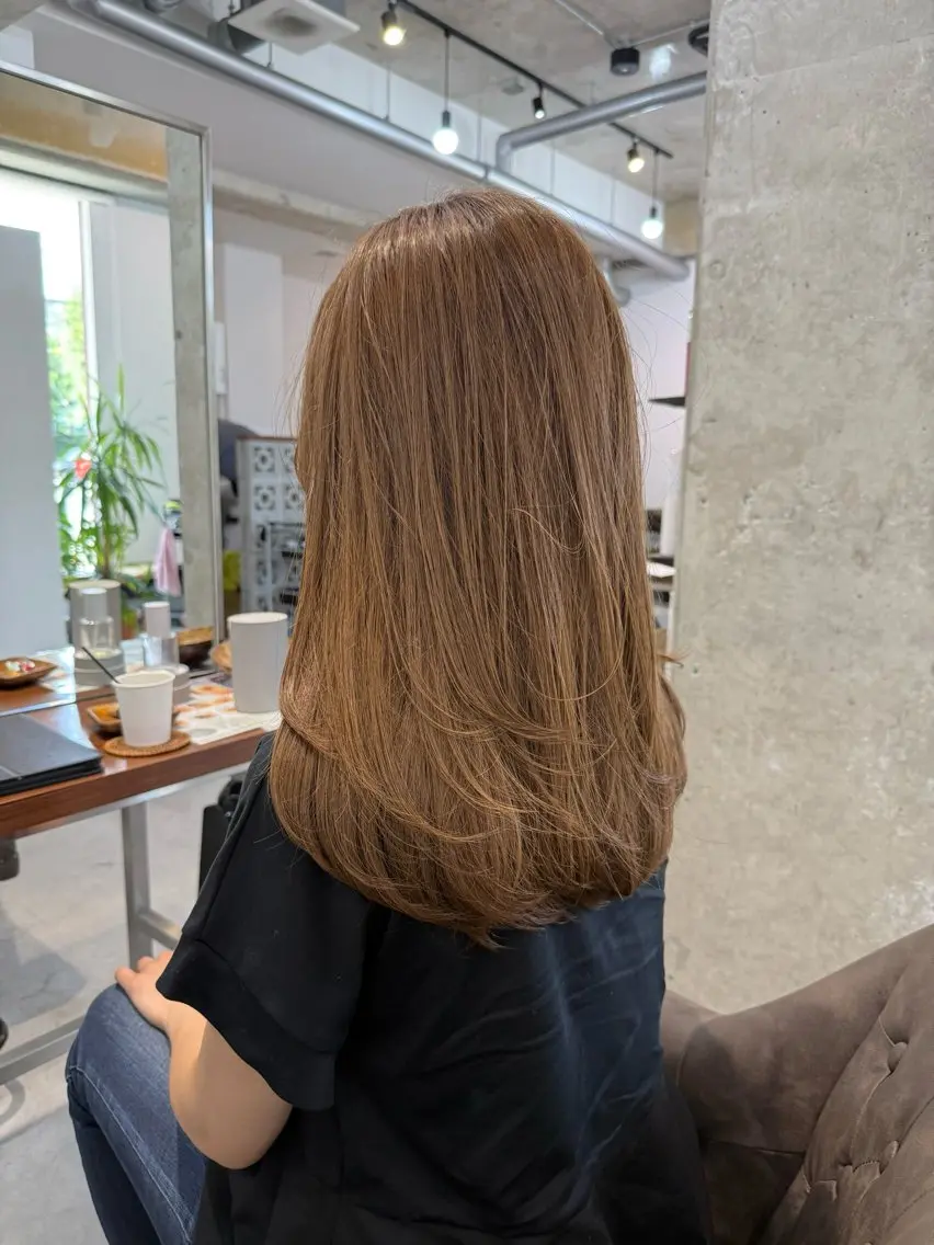セミロング カラー ベージュカラー カット ヘアカラー トリートメント カイリ /レイヤーカットのヘアスタイル