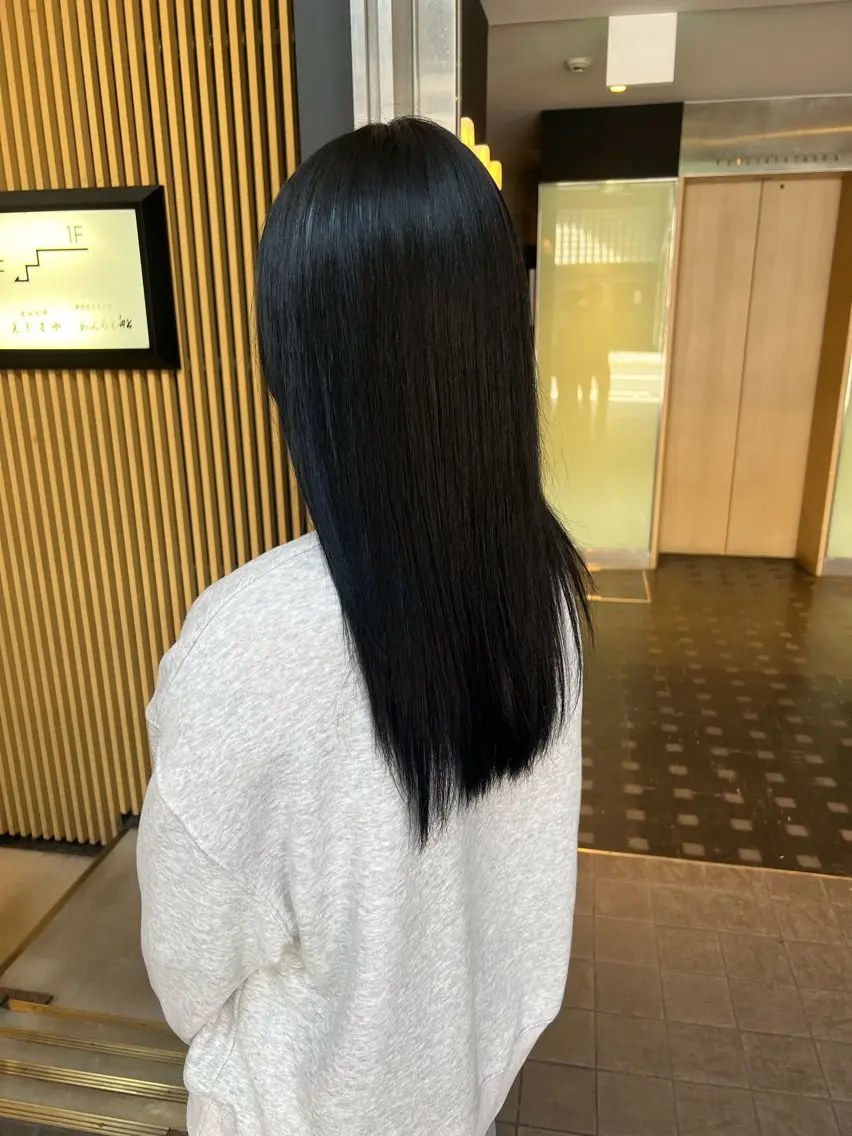 ロング カラー ヘアカラー ハイトーンカラー 坂本 翼のヘアスタイル