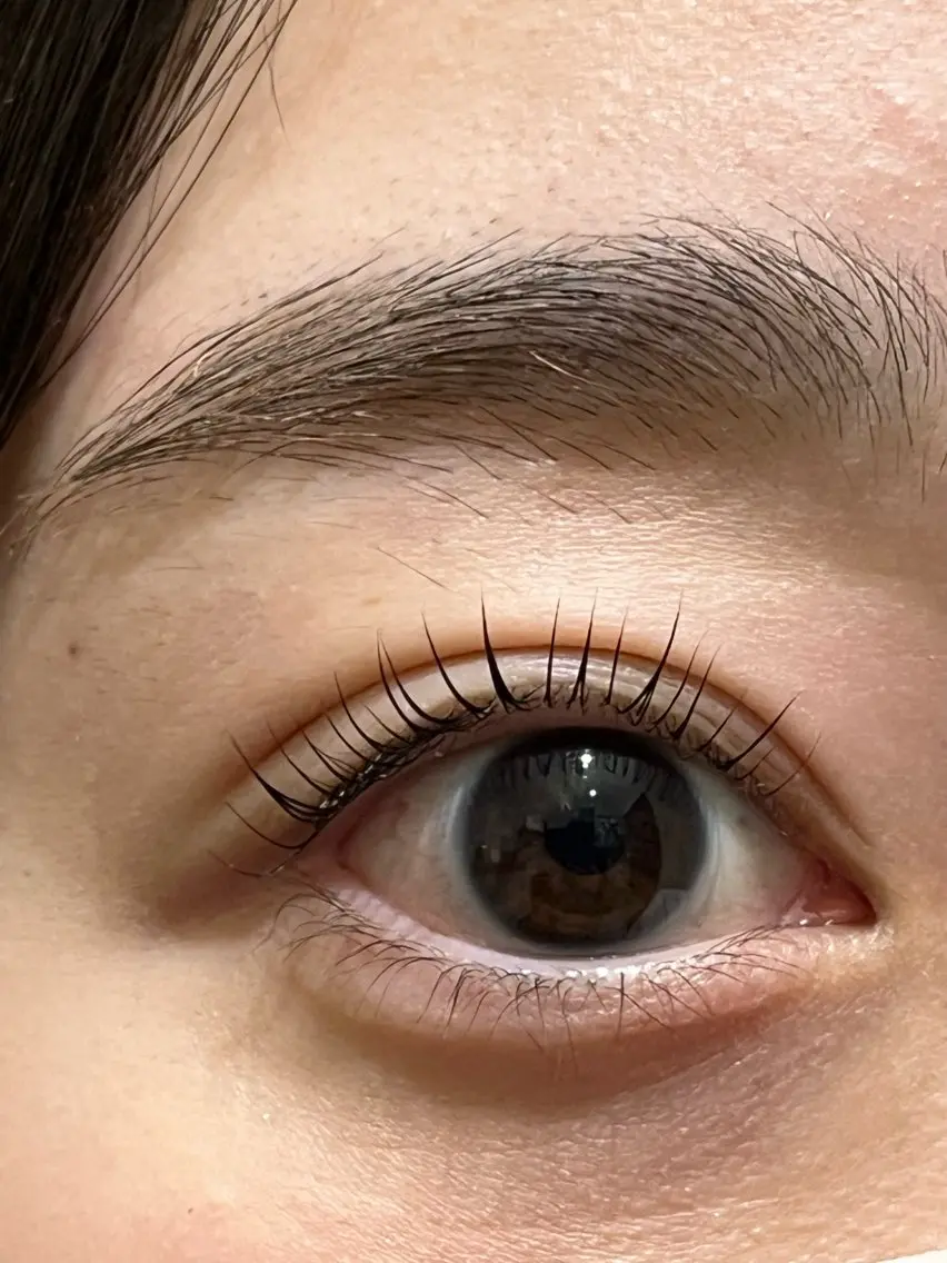 マツエク・マツパ マツパ 三澤 朱里の眉毛・アイブロウイメージ