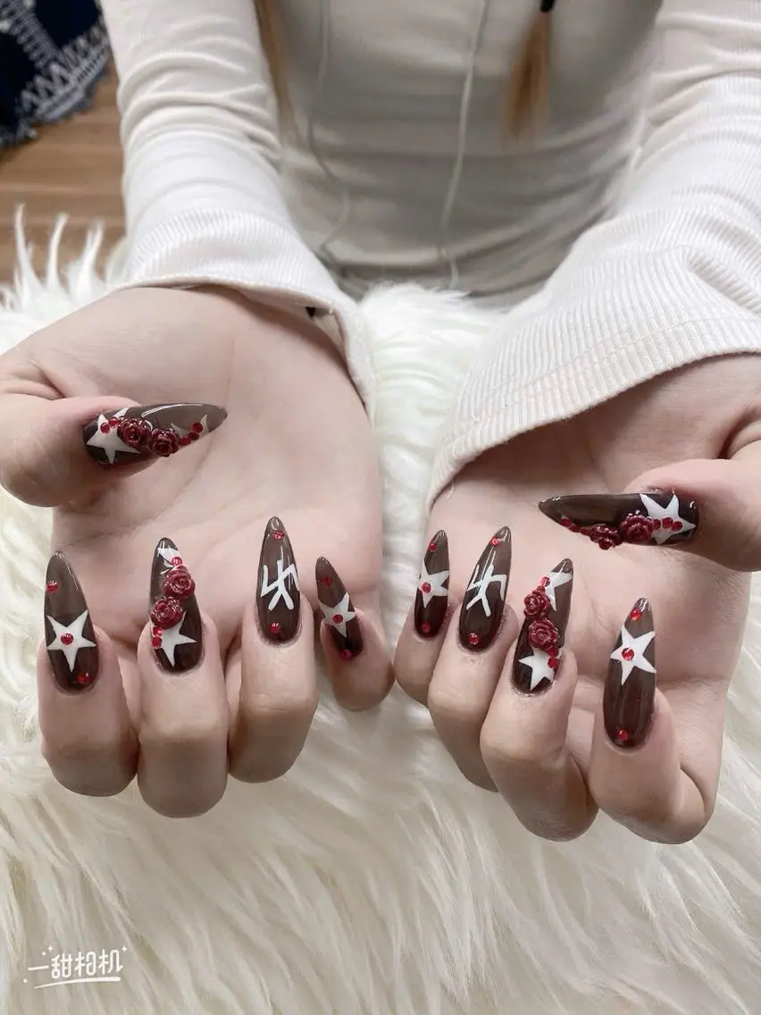ネイル フレンチネイル グラデーション キラキラネイル 韓国ネイル マグネットネイル ハンドネイル ハンドケア Hara Nail 【持ち込みOK】のネイルデザイン