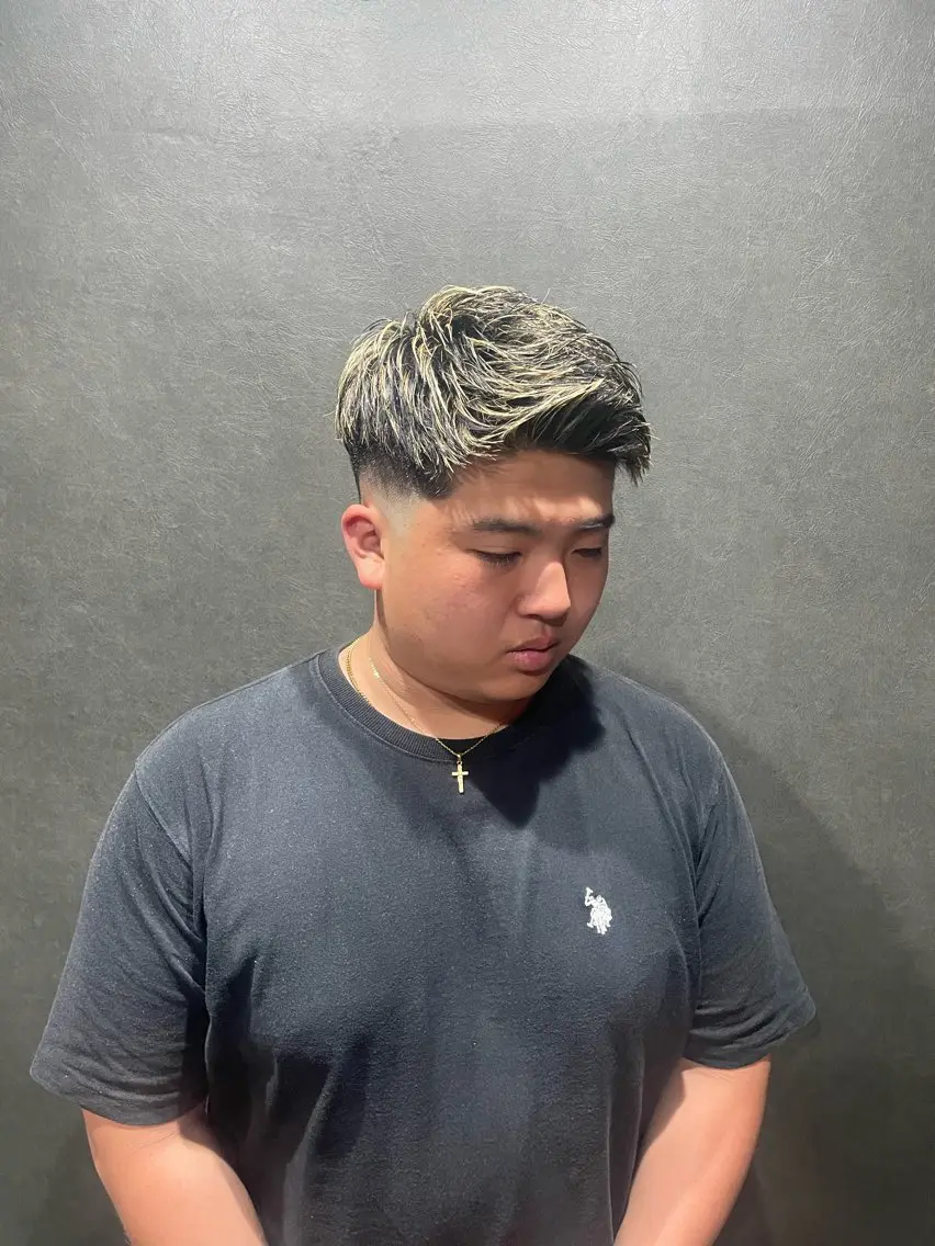 ショート カラー メンズ カット ヘアカラー パーマ Les Mainsのヘアスタイル