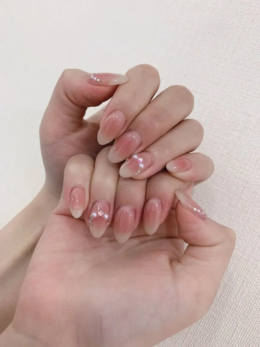 ネイル シンプルネイル 春ネイル ワンホンネイル Rainbow Nailのネイルデザイン