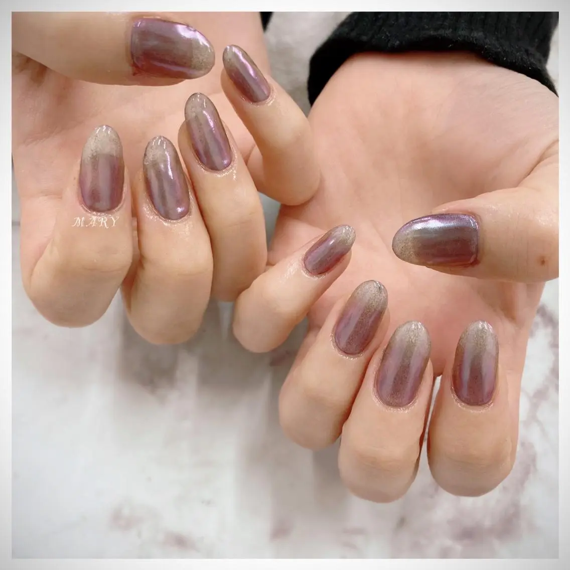 ネイル ブルー ロングネイル ミラーネイル ニュアンスネイル ワンカラーネイル ハンドネイル Mary nail .narumiのネイルデザイン