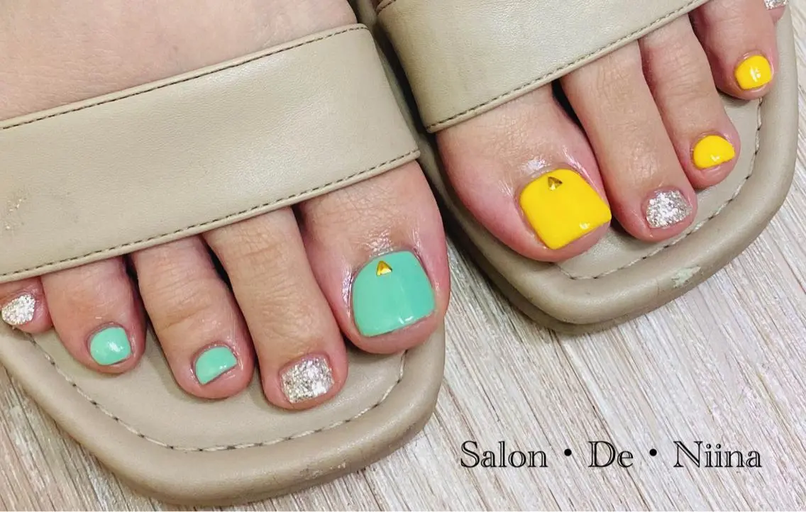 ネイル ボディビルダーSal on.DeNiinaのネイルデザイン