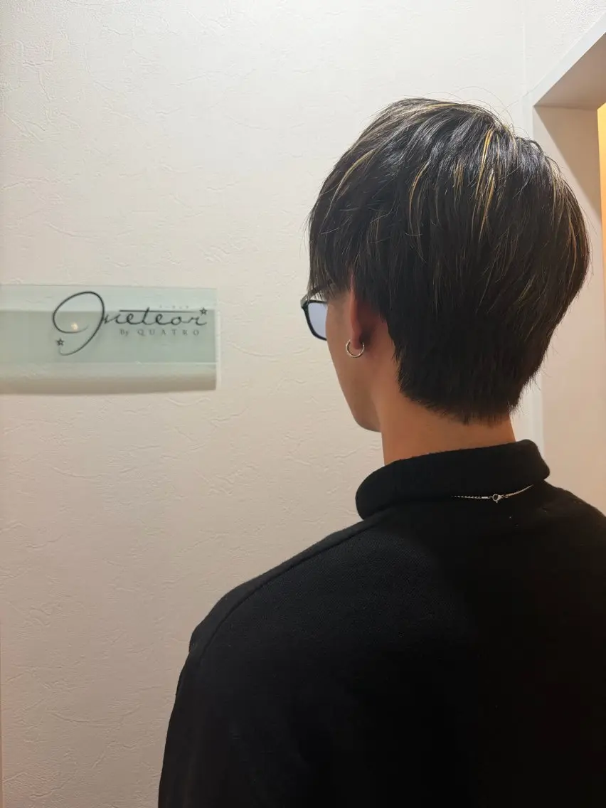 ショート カラー メンズ メンズハイライト ハイライトカラー ハイライト Meteor 店長 祝田涼太のヘアスタイル