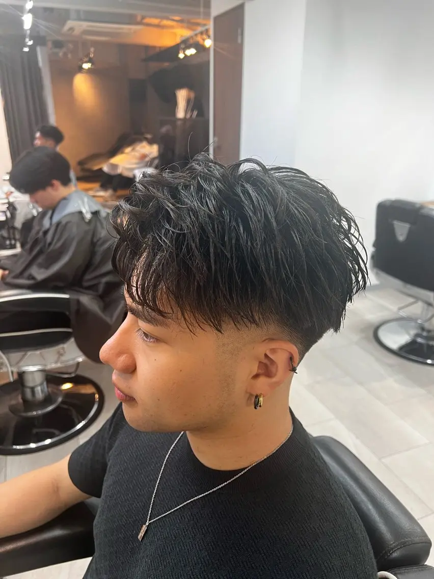 メンズ カット 毛流れ矯正支持率 No.1🔥瀬川竜生のヘアスタイル