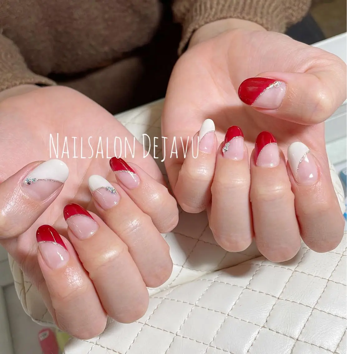 ネイル アートネイル ボルドー フレンチネイル ジェルネイル ラメ(グリッター) Nail salon Dejavu 🌿のネイルデザイン
