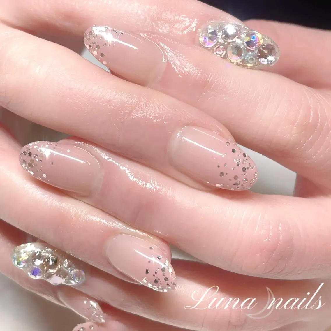 ネイル フレンチネイル グラデーション ラメ(グリッター) yuka Luna nailsのネイルデザイン